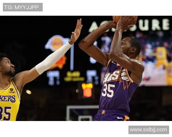 2008年NBA总决赛回顾:太阳队与湖人队的激烈对决与精彩瞬间分析